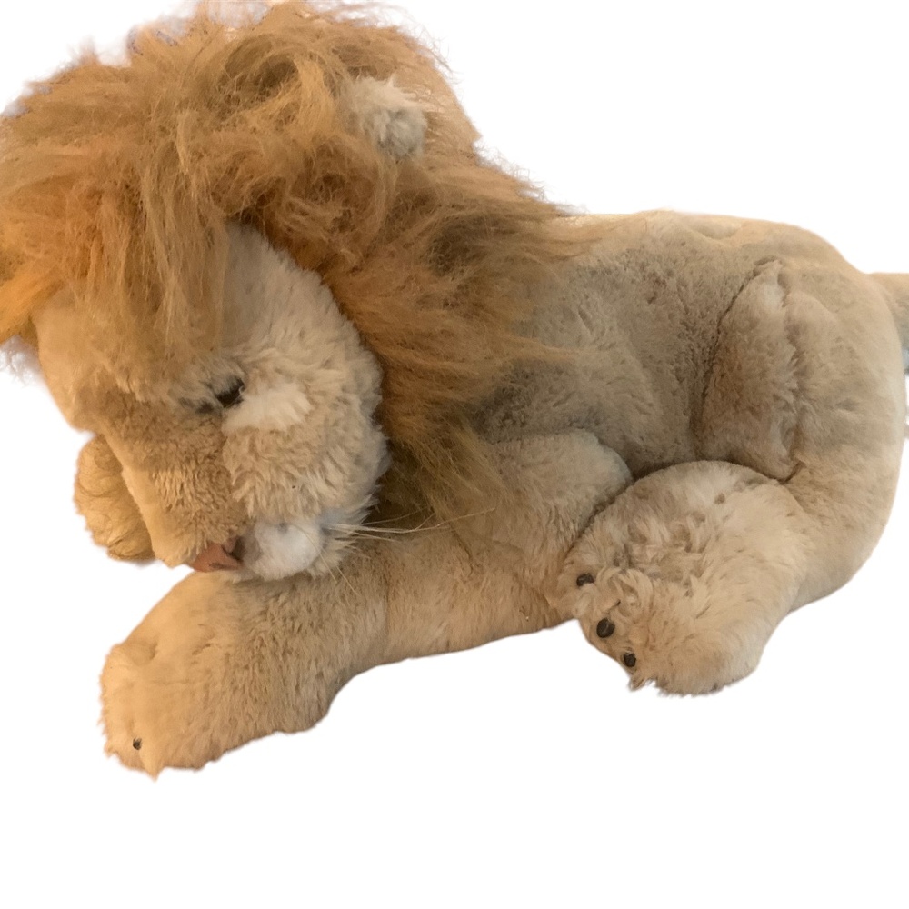 Vintage Discovery Channel 14" Lion Plush 2001